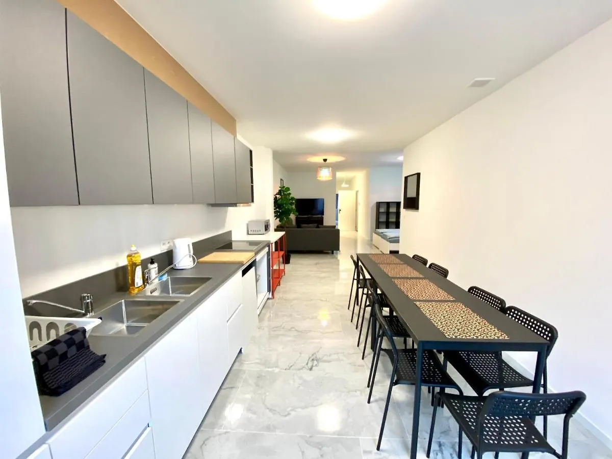 Isabel Apartments アントウェルペン